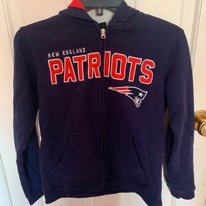Patriots sweatshirt and tshirt set